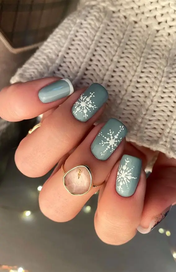 The prettiest winter nails, winter nail ideas, and winter nail designs