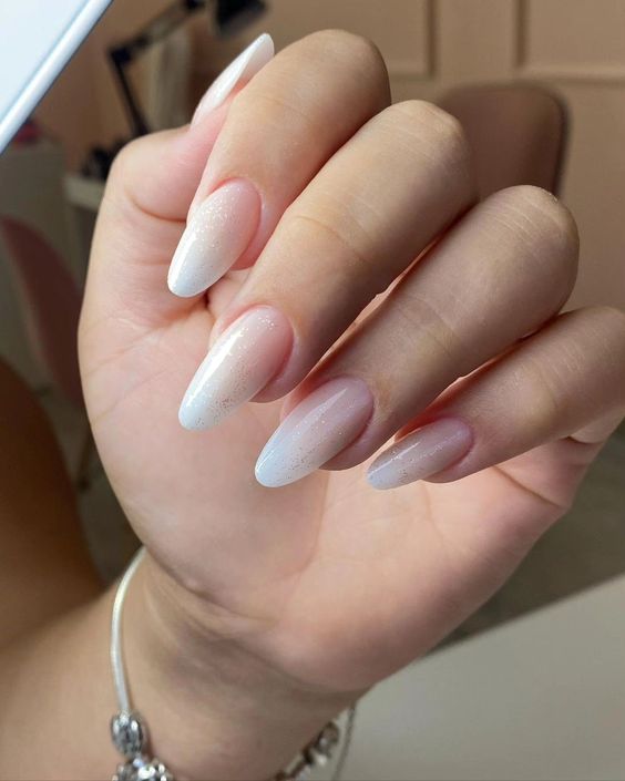 Clean white nails to copy