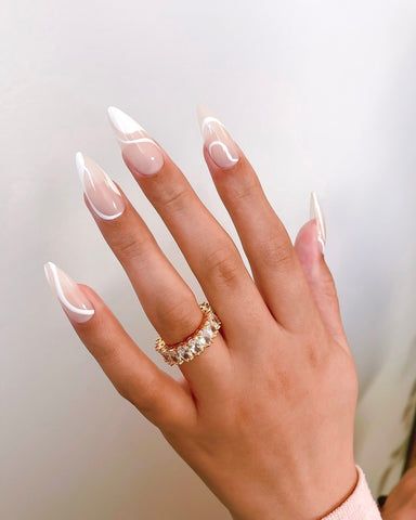 Clean white nails to copy