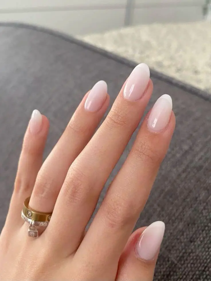 Clean white nails to copy