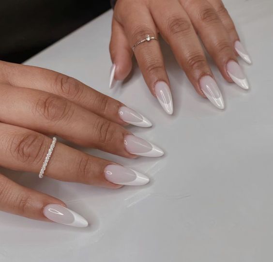 Clean white nails to copy