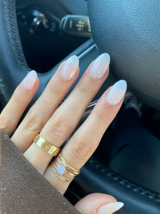 Clean white nails to copy