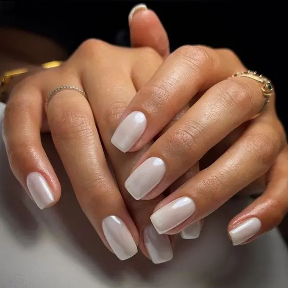 Clean white nails to copy