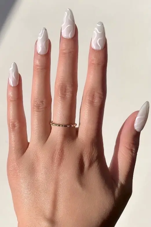 Clean white nails to copy